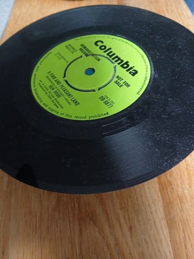 7" Records Not Fit For Playing! 50 In Total