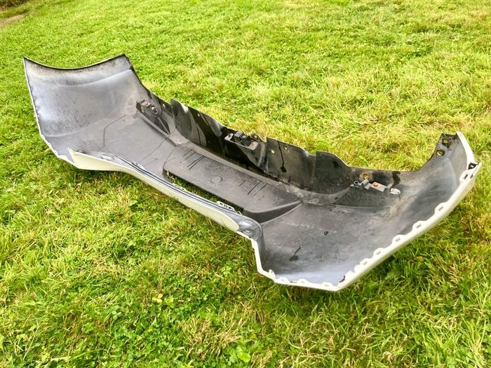 Nissan Leaf ZE0 11-17 rear bumper in white
