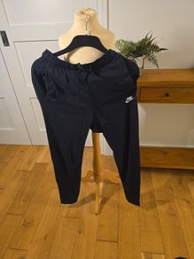 Nike bottoms size small mens