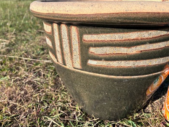 Glazed flower pot