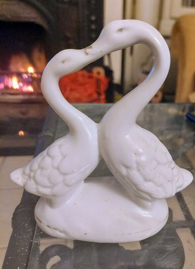 Ornament - Pair of Swans