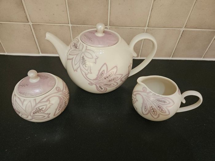 Monsoon Chantilly by Denby, Fine China Tea Set