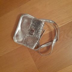 Girl's handbag