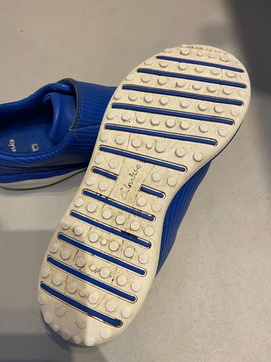 Kids Clarks shoes runners casual size 13 genuine leather