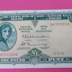 Irish 1974 Lady Lavery One pound banknote in uncirculated condition
