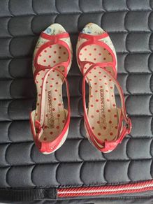 shoe,vintage look like,beutifull classy heal