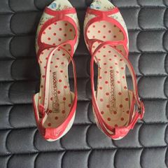 shoe,vintage look like,beutifull classy heal