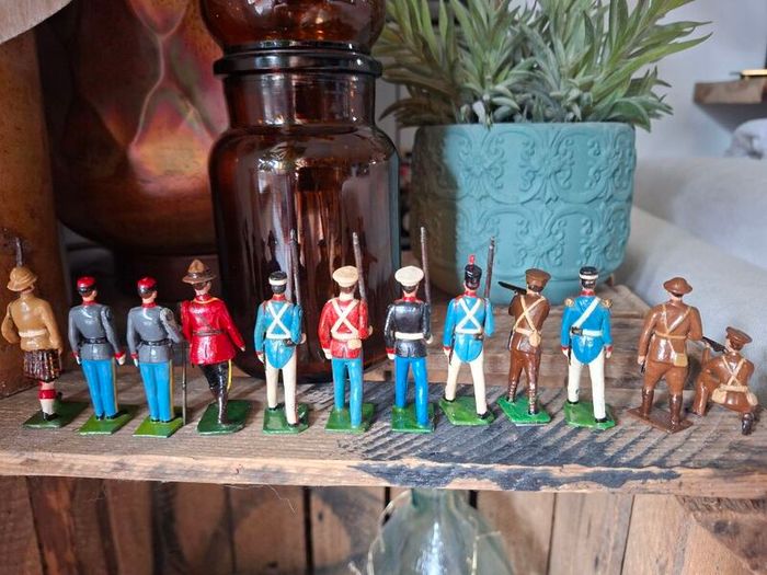 Vintage soldiers