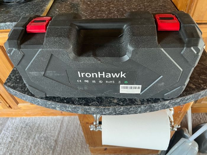 Mini chainsaw