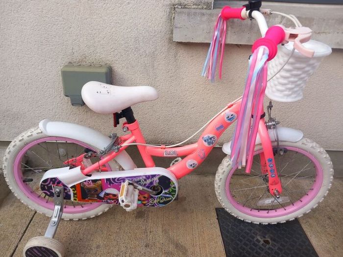 Kids LoL bike size 16 inch wheels