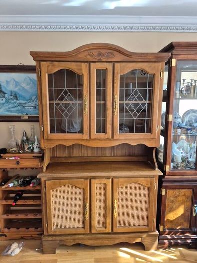display cabinet