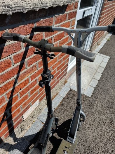 2 Scooters & 2 Car Bike Holders