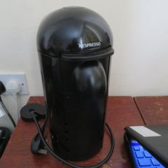 Nespresso Coffee Maker (Virtuo Plus)