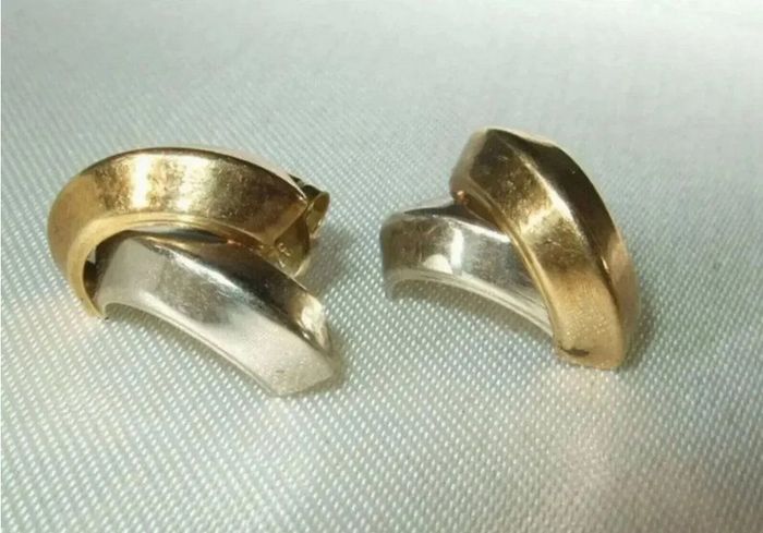 Vintage Hallmarked 9ct White/Yellow Gold Earrings
