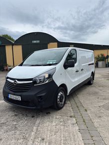 Opel Vivaro LWB