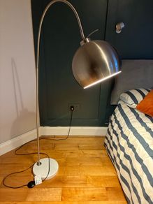 Floor lamp