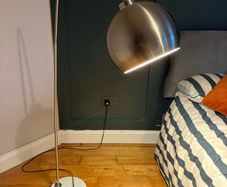 Floor lamp