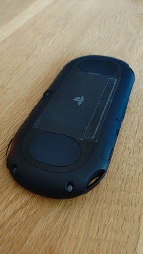 Sony Playstation PS Vita 2000