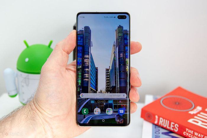 Samsung S10