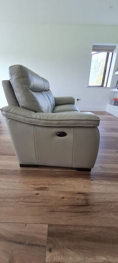 3.5 seater electric leather sofa