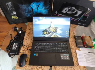 Gaming Laptop Clevo Erazer i5 12450H 8/12 RTX4050 6GB 100W 16GB DDR4 3200Mhz 750GB Nvme Pcie 4.0 17.3" FHD 144hz Ips 300nits Win11 RGB Cooler Mouse