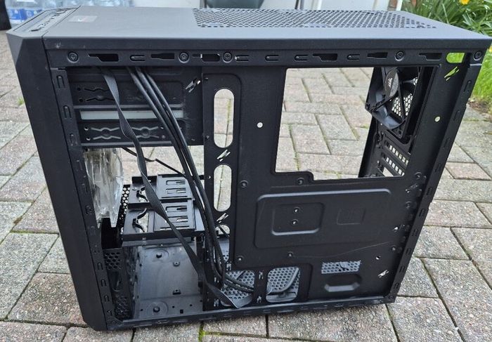 Corsair CC-9011057-WW Carbide Series SPEC-02 Mid-Tower ATX Gaming Computer Case with Blue LED - Blac