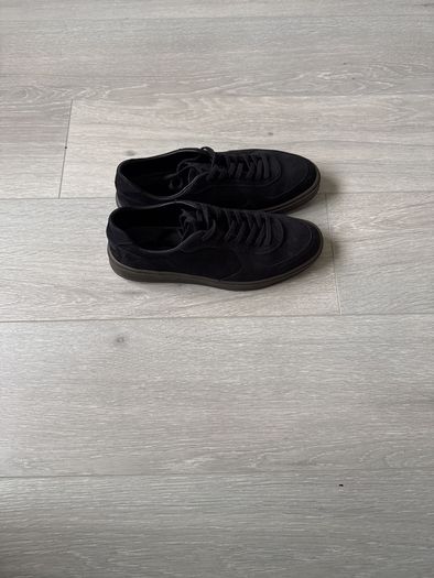 Nubuck trainers massimo dutti