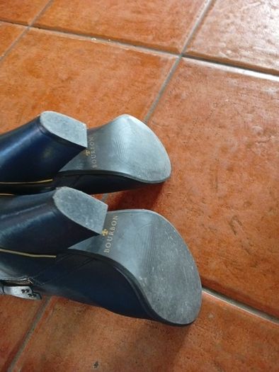 Amy Huberman navy boots