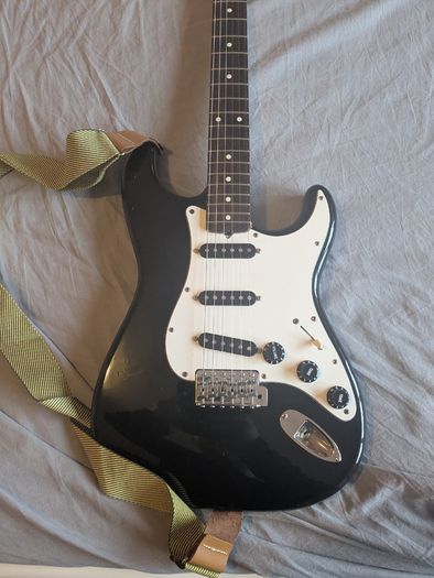 MIJ Fujigen Squier ST-362 Strat w/Bare Knuckle pickups