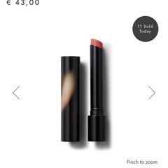 Victoria Beckham Posh lipstick shade Pout