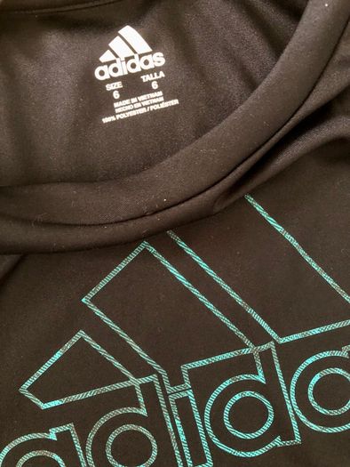 Adidas T-shirt size 6 years old