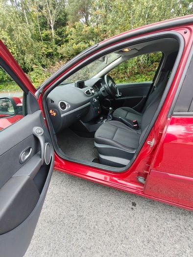 2011 Renault Clio