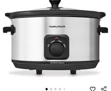 Slow cooker