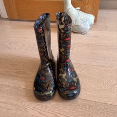 kids wellies