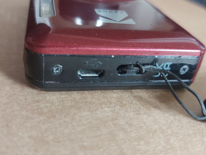KODAK PIXPRO Digital Camera, Model FZ55, 16 megapixel, 5 x Zoom, in very good condition, but issue with Lens not retracting when turned off