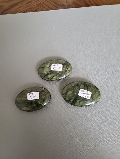 Jade palm stone 10e each