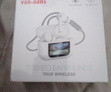 earphones