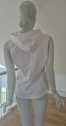 white tank top forever 21( NWT)