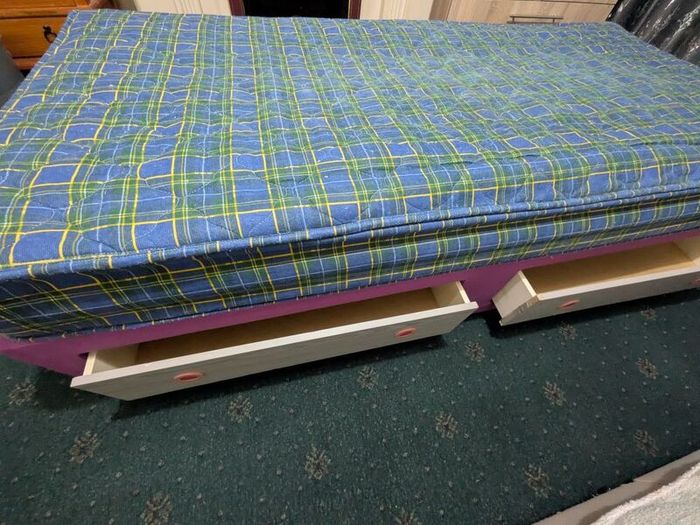 Single Bed