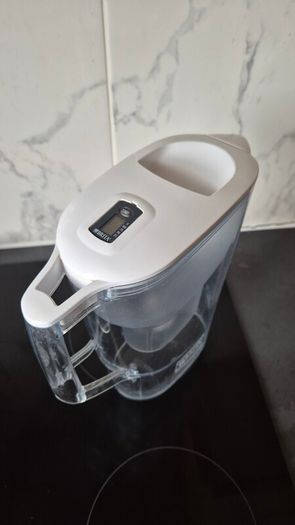filtered water jug