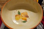 2 Kitchen Bowls