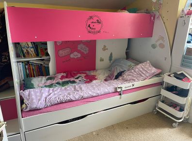 bunk bed