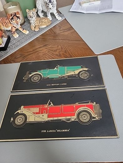 Car plaques