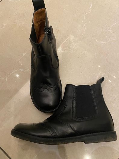 Boots size 2.5 UK 35 EU