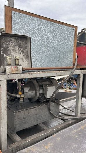 Redman Hydraulic press, clamper