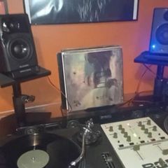 Pioneer sl  Technics  mk 2 Pair with 100+ vinyl