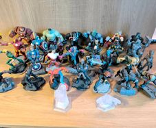 Disney Infinity Marvel Set 28 figures