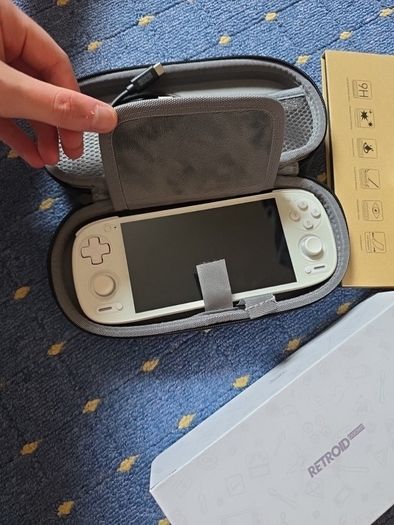 Retroid Pocket 5