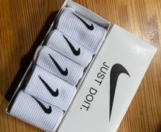 Nike Men's White and Black Socks