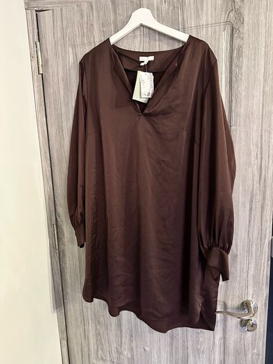 BNWT H&M Dress - Large